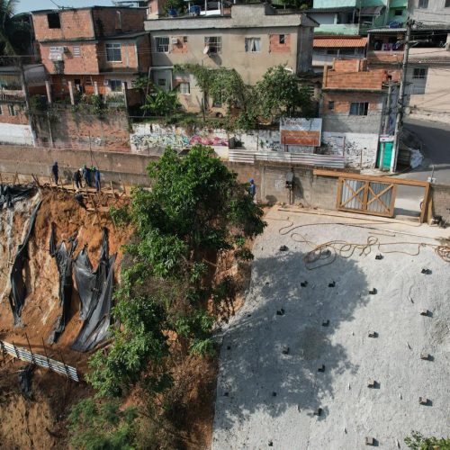 Obras de contenção de encosta avançam no Viçoso Jardim, Niterói